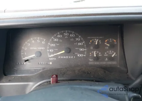 1998 Chevrolet C1500 Fleetside z USA, uszkodzony, nr VIN 2GCEC19R3W1137824